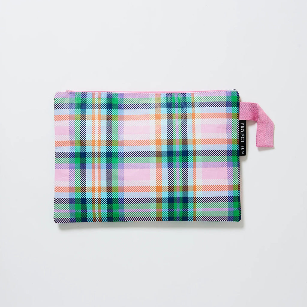 Project 10 - Zip Pouch Plaid