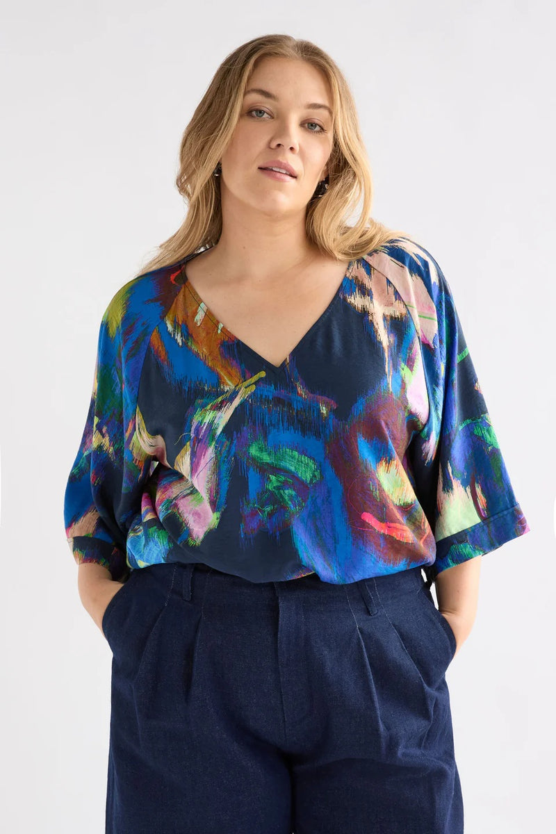 Elk The Label - Moda V Neck Top Vaara Print [sz:10]